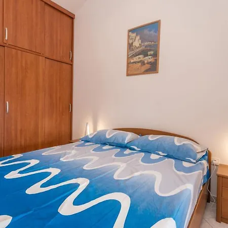 Matija Apartman *